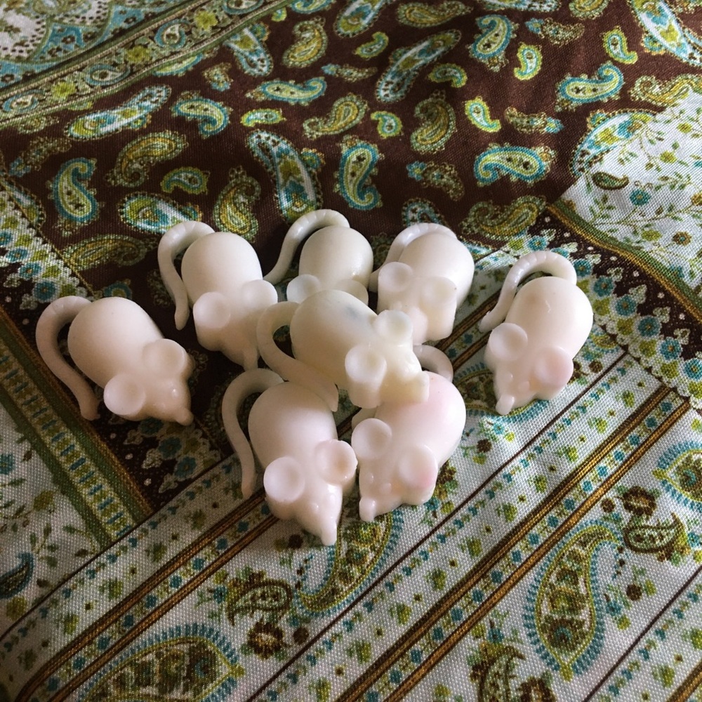 Mini vanilla soaps